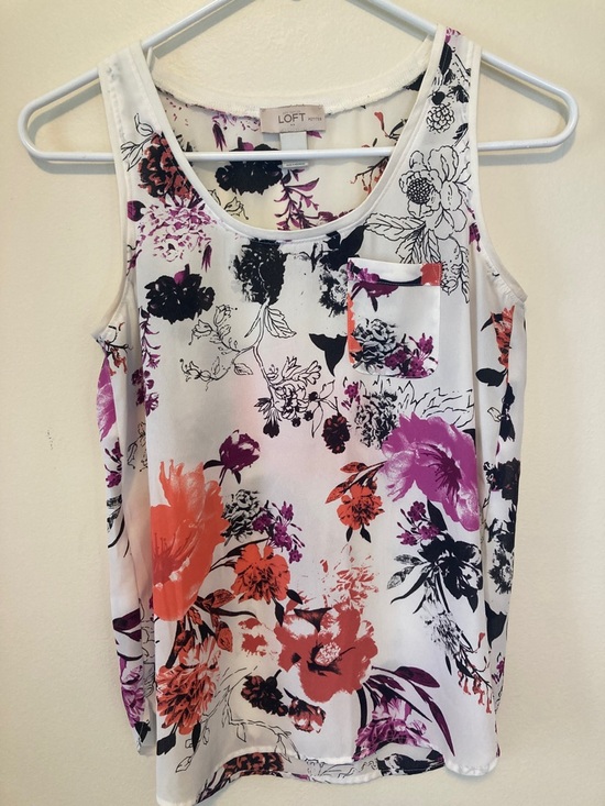 7 Ann Taylor Loft tops. All sizes petite XS. - Picture 9 of 14